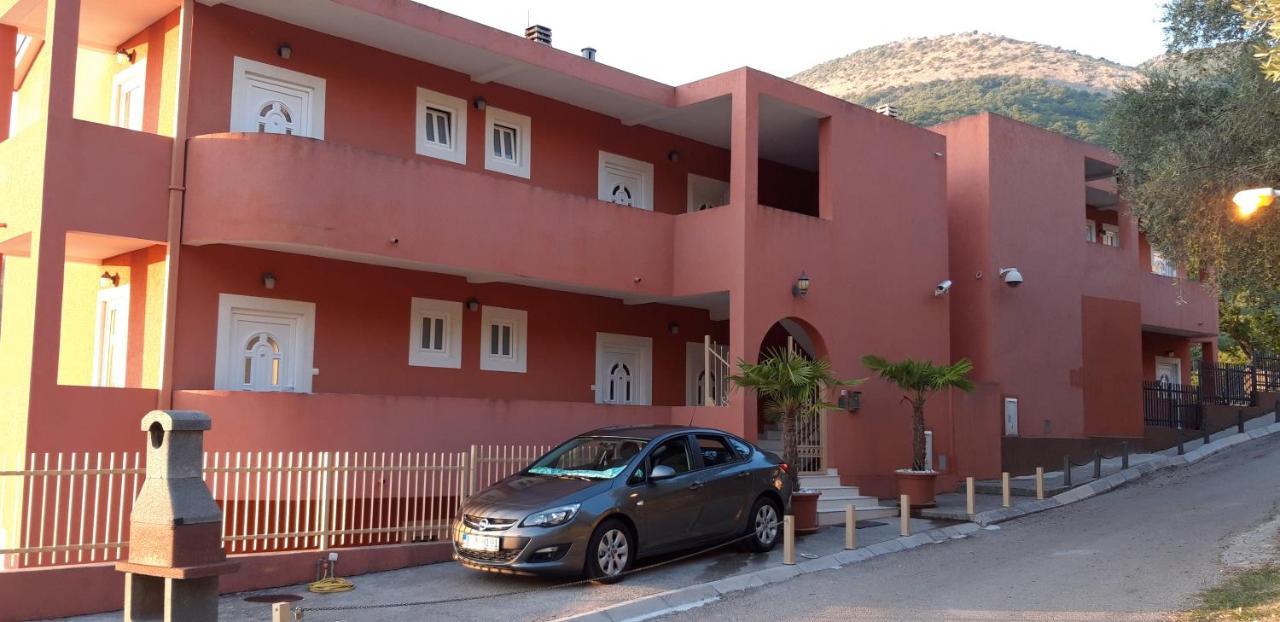 Apartments Danilo Kazanegra Sveti Stefan Kültér fotó